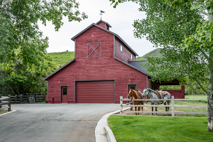 Trail Creek Canyon Ranch Horse Barn